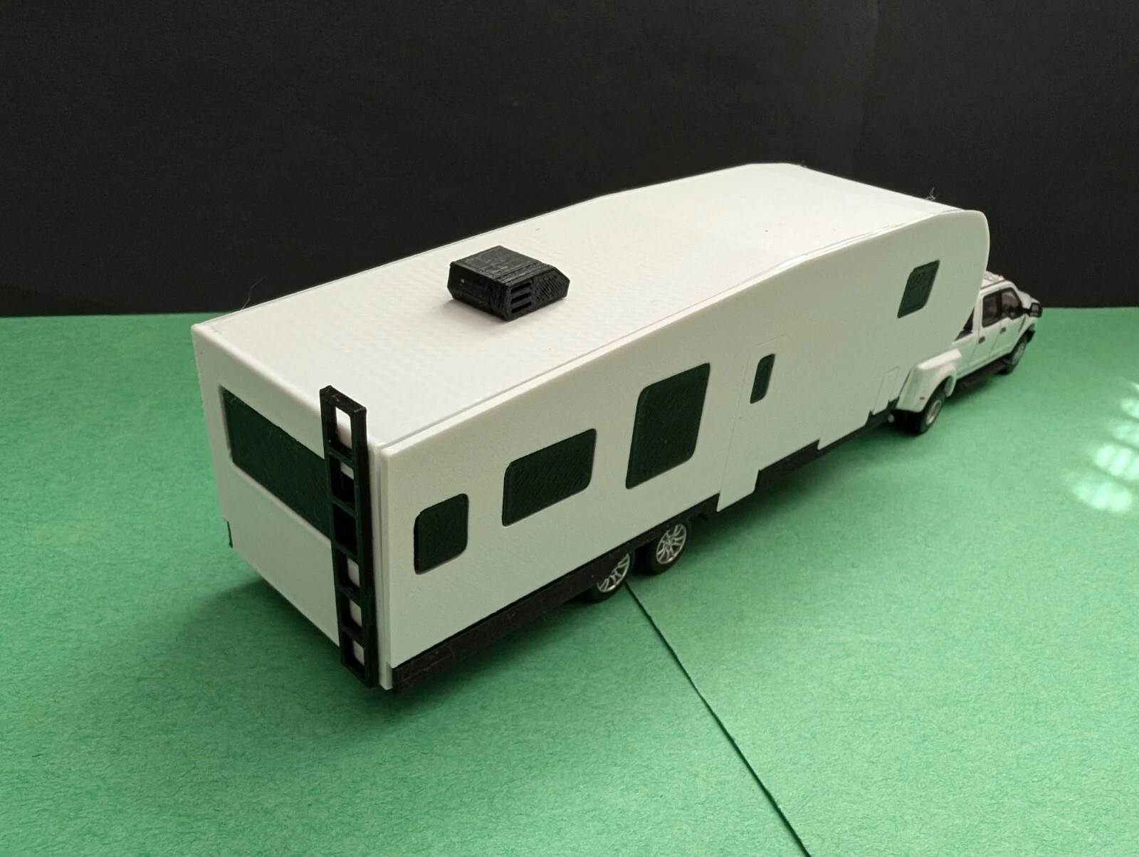 S scale 1:64 Grand Design Reflection 337RLS 5th wheel RV camper slide-out
